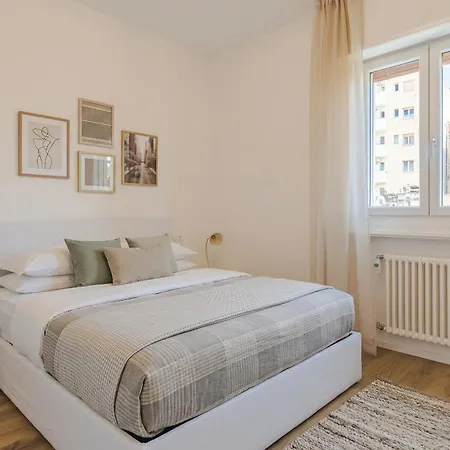 Apartment Sea View Terrace House Triest